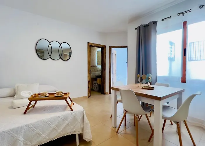 Apartamentos Coral-Mar En El Centro De Nerja Appartement Nerja