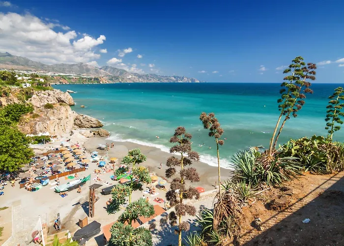 Apartamentos Coral-Mar En El Centro De Nerja